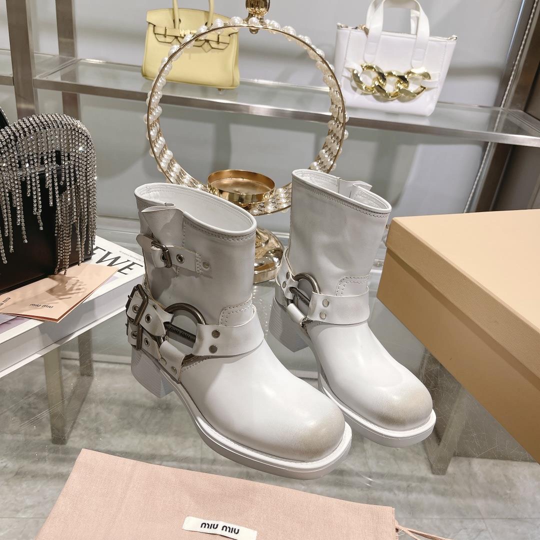 Factory mimiu 2023 Autumn and Winter New Product Limited Quantity Lock Short Boots Popular