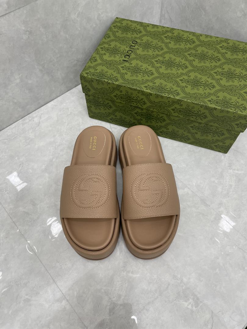 GUCCI Official Website New Womens Thick Sole Slippers Sandals SpringSummer NewThe GG logo was firs