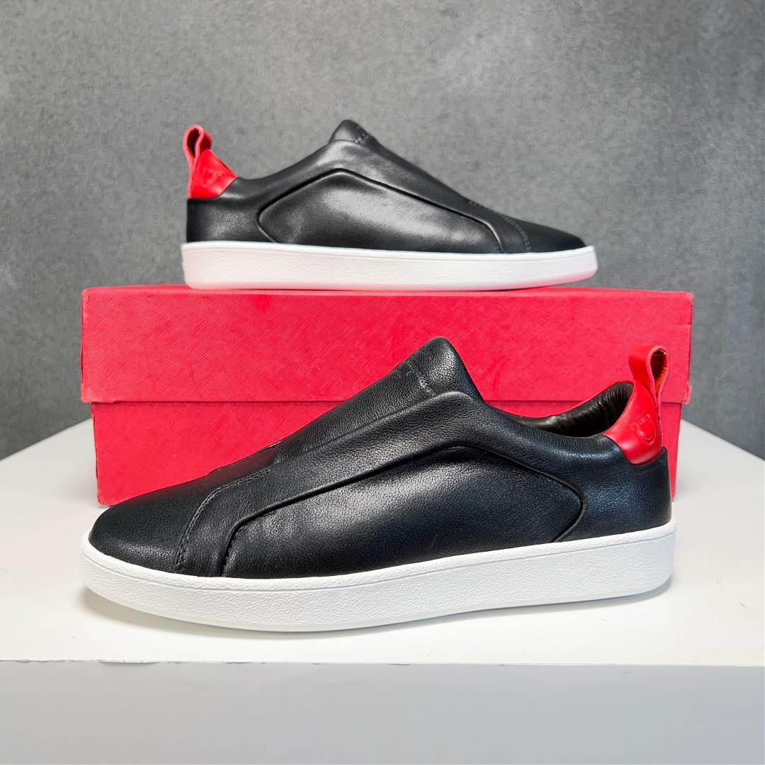 salvatore Ferragamo SpA 2023 mens new casual sneakers are fashionable sporty charmin