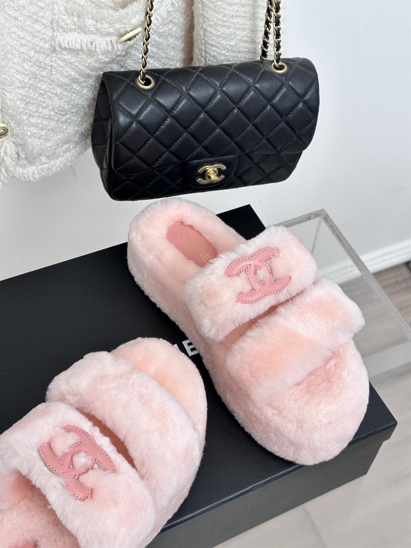 factory price chanel classic four season double c humy slipper this hair is really cute a