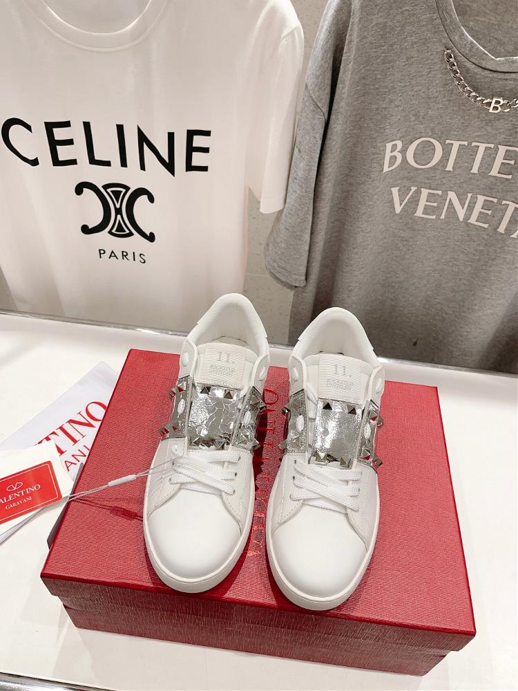 Top level version Valentino New Casual Little White Shoes Hot Diamond Valentino Water Diam