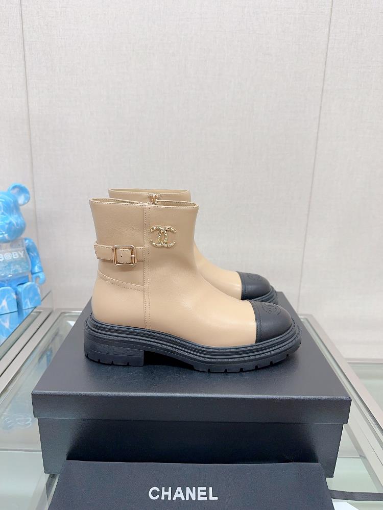 23Ss Autumn and Winter New Channel Small Fragrance Smooth Face Double C Buckle Short Boots Thick Sol