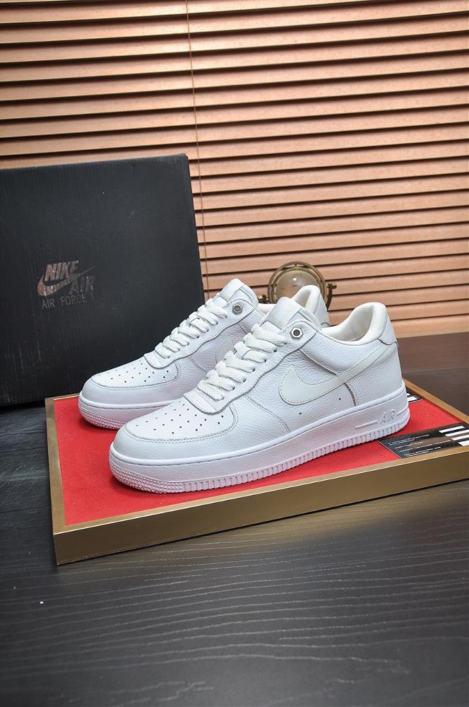 The Nike Air Force 1 Plus Maoli Couples Air Force One High Top Low Top Full Series Sports Board Shoes are made of specially supplied NAPPA leather ma