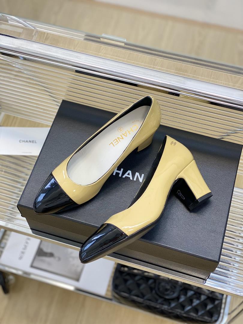 Chanel 23C Early Autumn Collection Mary Jane Single ShoeI really fell in love at first gla