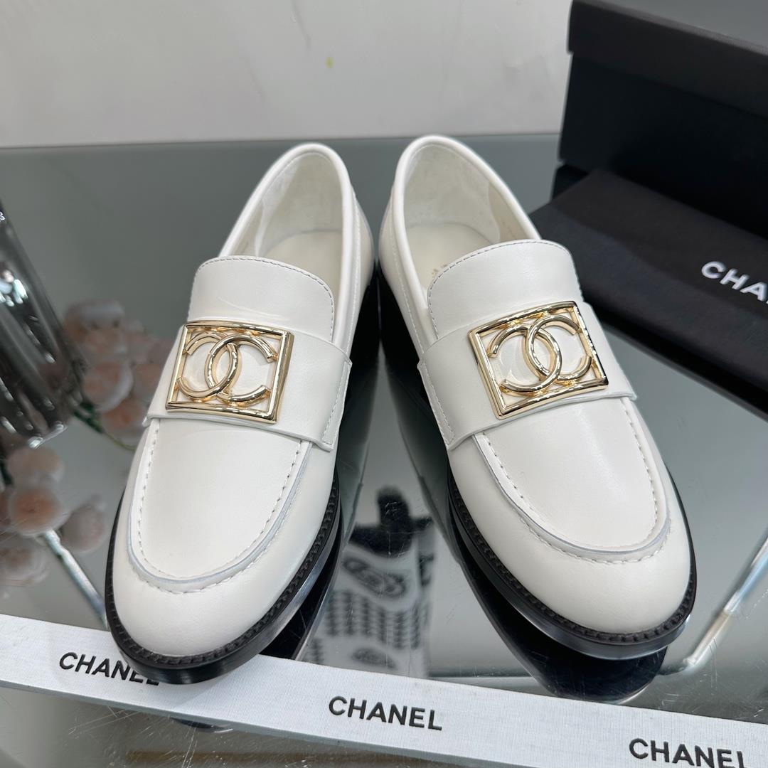 chanel latest explosive Lefu single shoe with a college style and super beautyTop level ve