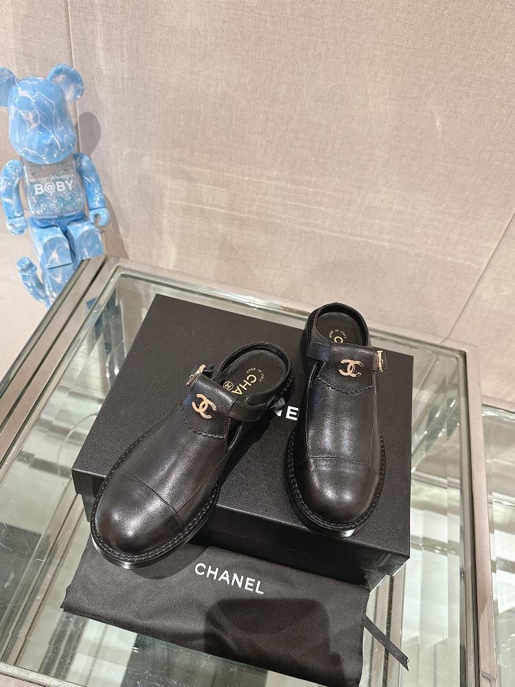 Chane 23S Small Fragrance Half Slippers Thick Heel Baotou Muller ShoesI havent paid attention to this shoe shape for a long time I didnt expect it