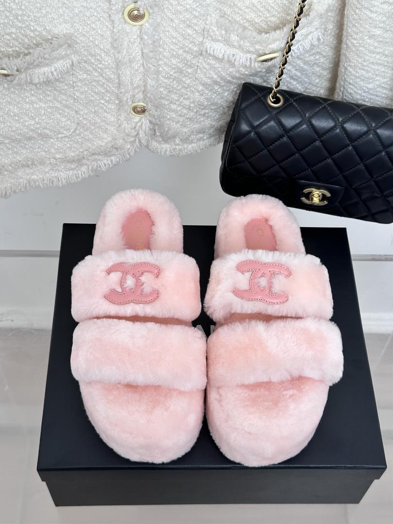 factory price chanel classic four season double c humy slipper this hair is really cute a