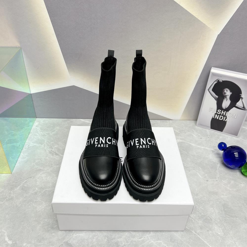 Factory toplevel version GIVENCHY 2023vs AutumnWinter New CollectionRound headed letter